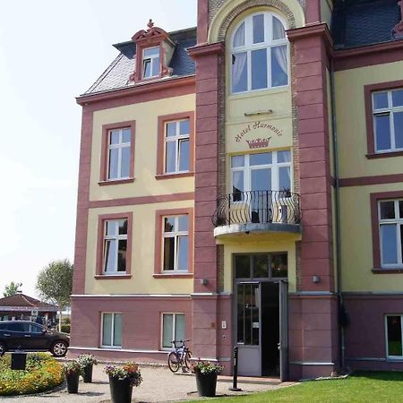 Waren Mueritz Hotel Harmonie ภายนอก รูปภาพ